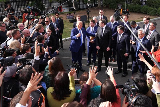 Trump with AI executives at White House